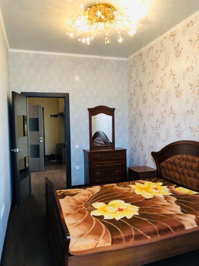 Квартира В Центре Бишкека! Ngoại thất bức ảnh